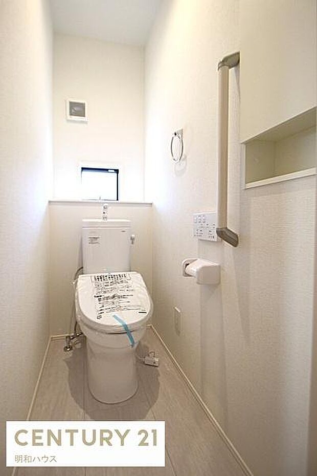 シャワートイレ!(収納+手すりあり)