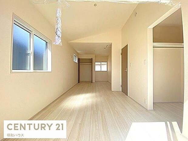 ◎将来2つの部屋にアレンジできる11.25帖可変型洋室！※間仕切り壁工事は別途有償◎室内物干しがあり花粉や雨から洗濯物を守ります！