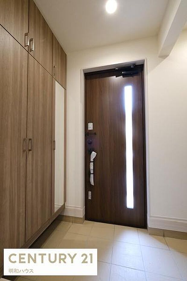 姿見付シューズBOX＋玄関土間収納あり