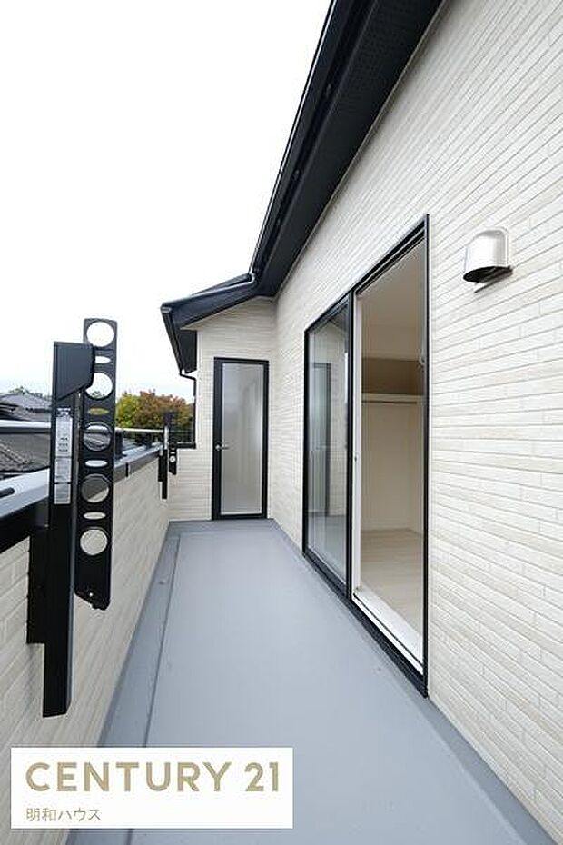 南側バルコニー！洗濯物もよく乾きます！