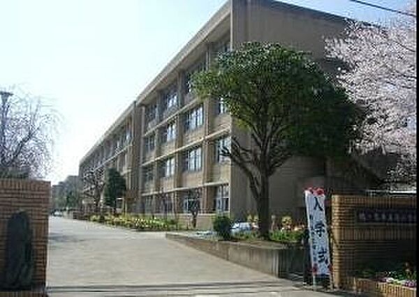 鶴ヶ島市立南小学校まで160m