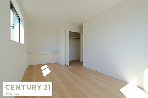 1号棟 洋室8.25帖+クローゼット