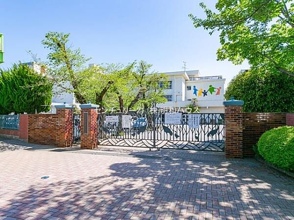 鶴ヶ島市立鶴ケ島第一小学校まで1358m
