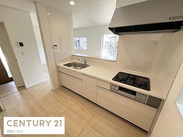 ◎浄水機一体型システムキッチン!◎コンロ下のスライドキャビネットは大容量で満足の使い勝手です!