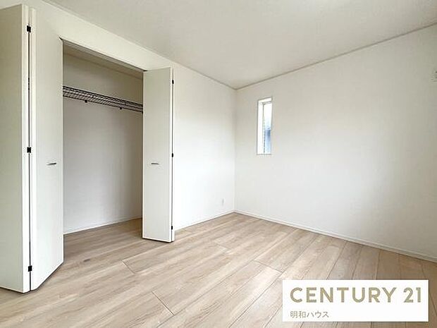 北西側洋室5.25帖+クローゼット!