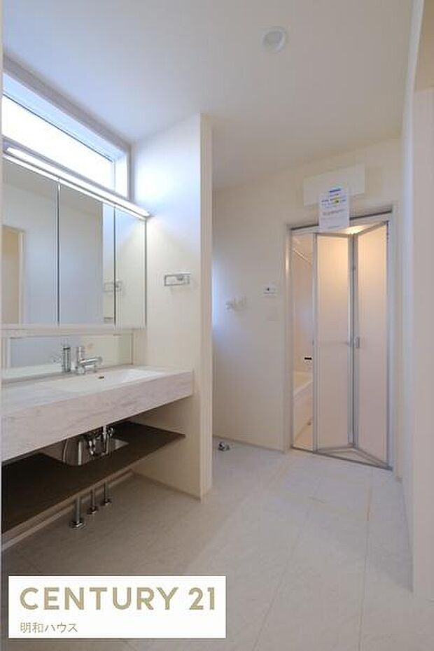 スタイリッシュなオープンサニタリー！