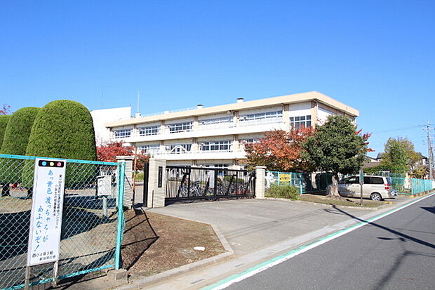 吉見町立東第一小学校まで350m