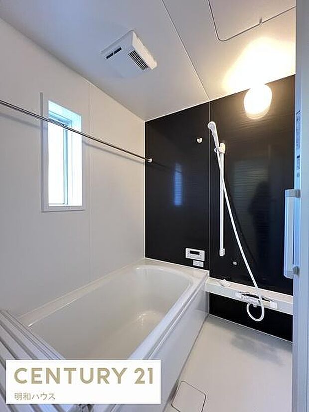 冬場も安心な追炊き・浴室暖房乾燥機付き！