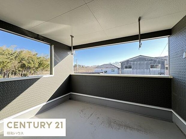 屋根がついているので急な雨も安心！