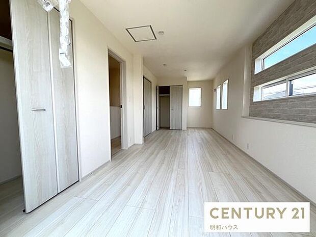 ◎将来2つの部屋にアレンジできる10.5帖可変型洋室！※間仕切り壁工事は別途有償◎室内物干しがあり花粉や雨から洗濯物を守ります！