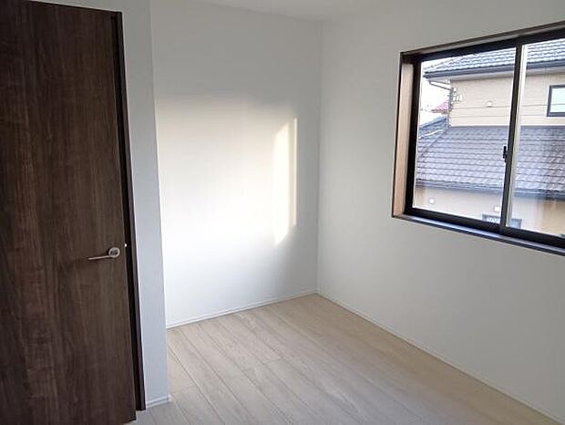 洋室5.5帖+クローゼット!