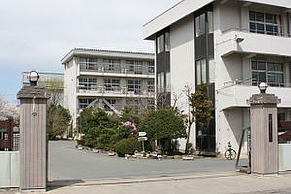 東松山市立松山中学校まで550m