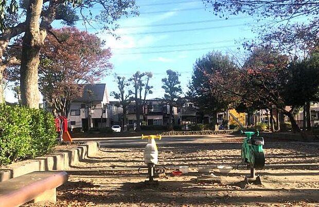 富士見東児童公園まで230m