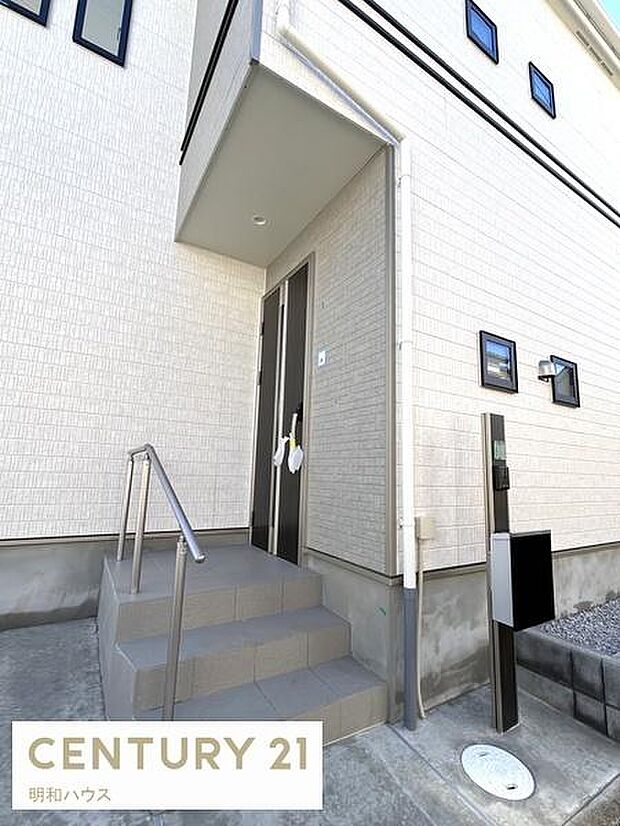 防犯対策のダブルロック玄関ドア!