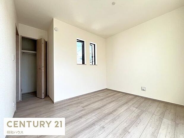 洋室5.75帖+クローゼット!