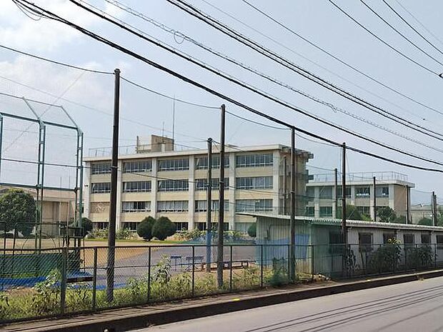 日高市立高萩北中学校まで2560m