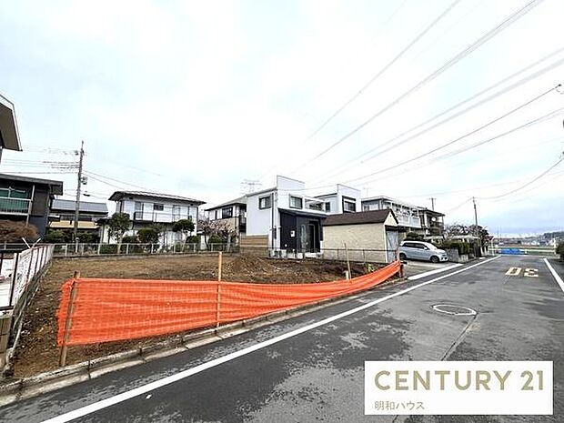 上部吹き抜けの20帖超の横長リビング!