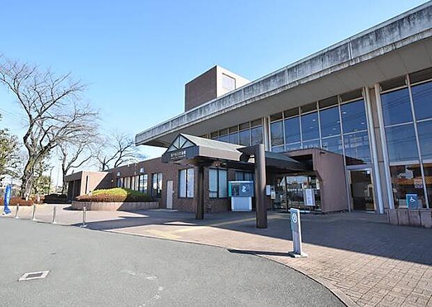 坂戸市文化会館まで893m