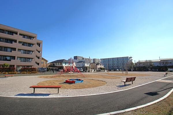 わかばハンカチノキ公園まで826m