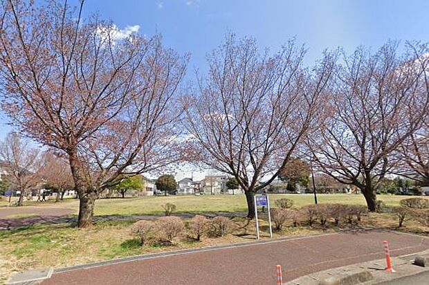 前久保中央公園まで45m