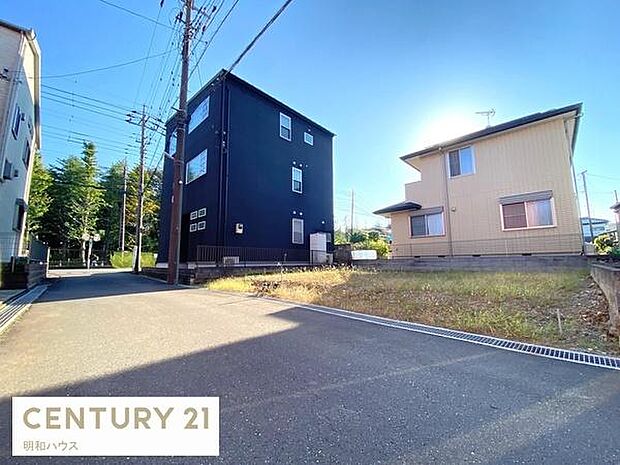 買い物施設・小中学校徒歩圏内！