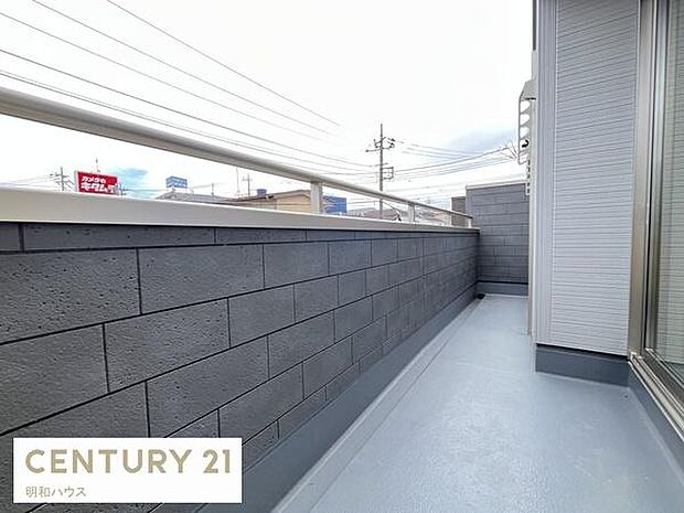 1号棟・前面道路に面し陽当たり良好!