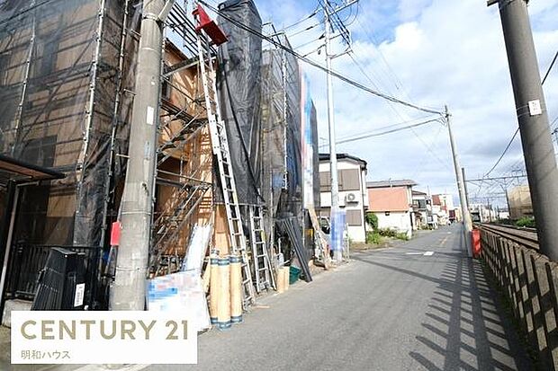 スーパーまで徒歩4分!