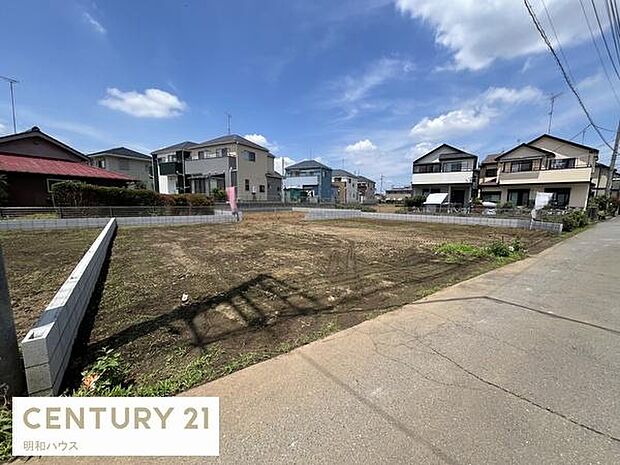スーパーも徒歩10分圏内にあり便利!