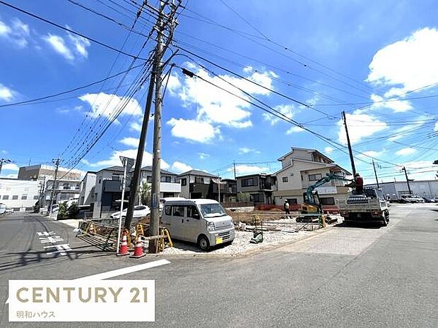 1区画は角地!南西道路!陽当たり良好!