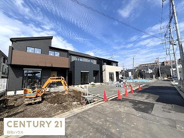 手前10号棟・小中学校まで徒歩10分以内