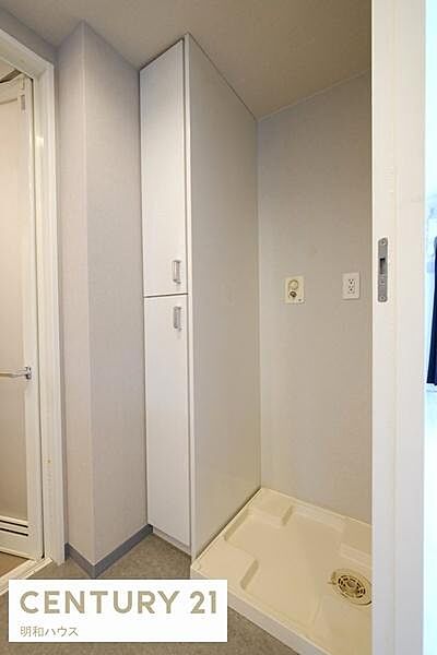 室内洗濯機置き場・リネン庫