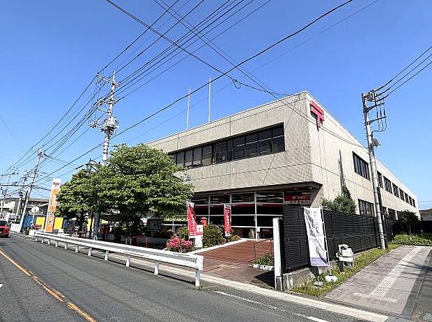 坂戸郵便局まで228m