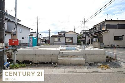 外観:◎開放的な角地に面し、陽当たり風通し良好な4LDK!◎買い物施設、小中学校も近く便利な立地♪ 外観:◎開放的な角地に面し、陽当たり風通し良好な4LDK!◎買い物施設、小中学校も近く便利な立地♪