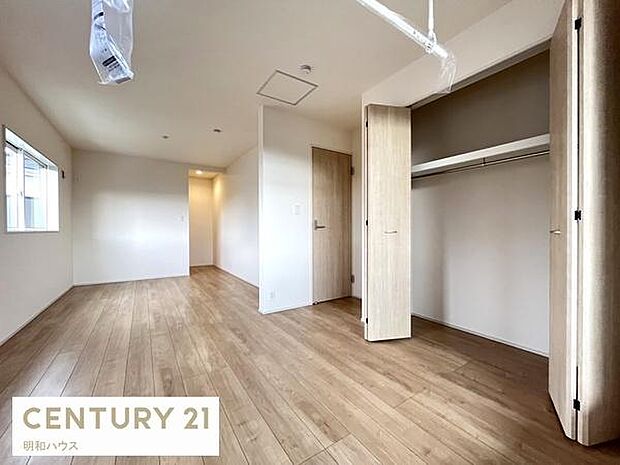 2号棟◎可変型洋室10.25帖!将来2部屋に分割可!◎断熱性・保温性に優れ、省エネ効果や結露防止のペアガラス!◎新鮮な空気を保つ24時間換気システム!