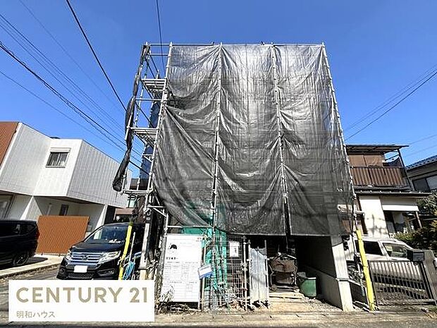 満足の収納力!棚付きW-クローゼット!