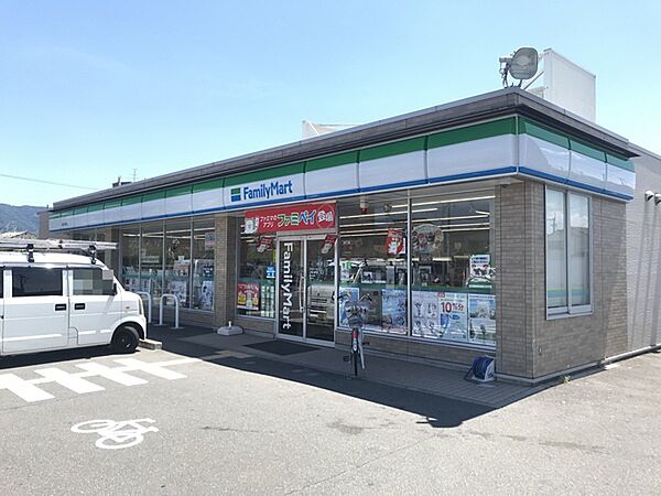 ファミリーマート八尾小畑町店まで203m