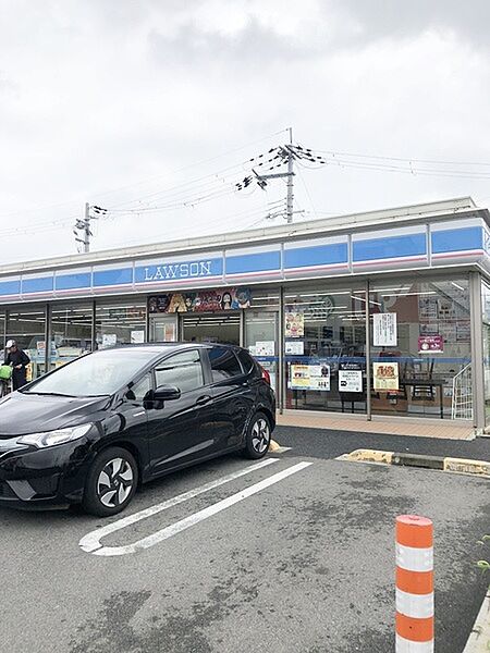 ローソン八尾福万寺一丁目店まで324m
