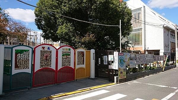 学校法人栗岡学園 聖美幼稚園 まで626m