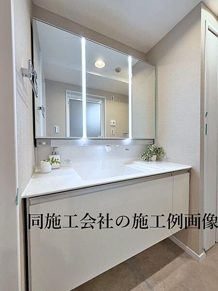 同施工業者による施工例画像です。仕様やカラーバランスのご参考になさってください。本物件はリノベーション工事中となりますが、先行案内会を実施しております。ご質問等ございましたらお気軽にお申し付けください