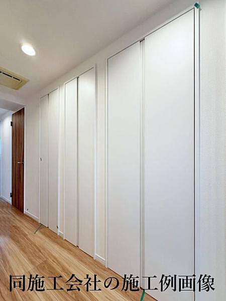 同施工業者による施工例画像です。仕様やカラーバランスのご参考になさってください。本物件はリノベーション工事中となりますが、先行案内会を実施しております。ご質問等ございましたらお気軽にお申し付けください