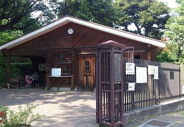 目白の森まで5582m