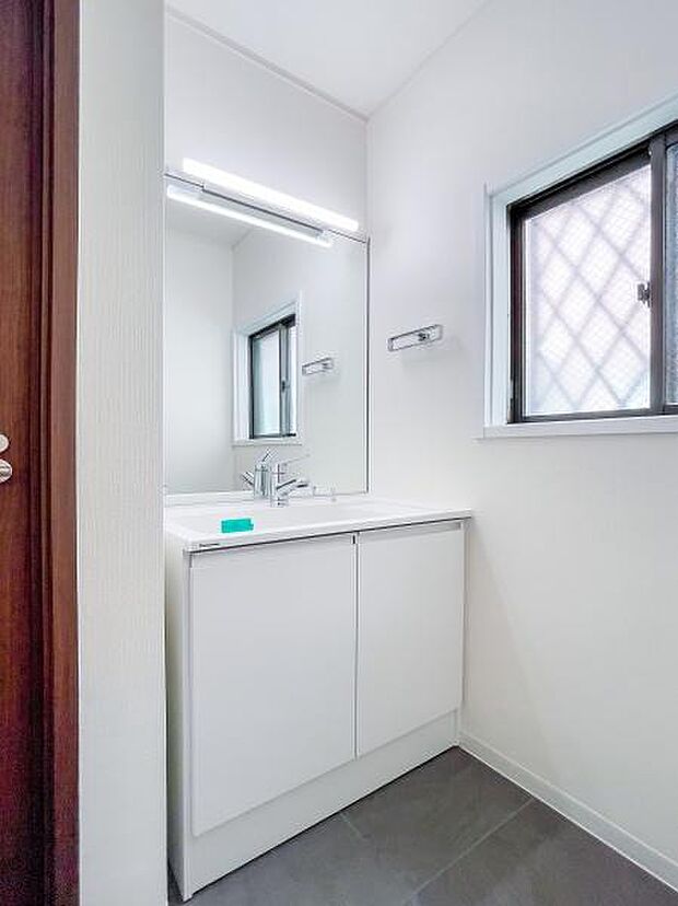「洗面ルーム」1日の始まりや入浴前に入る空間だからこそ、清潔感や利便性が重要になる洗面室。