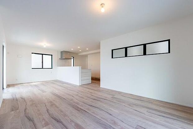 この心地よい空間が、新しい家族の物語の舞台になります。ここで始まる素敵な毎日を、ぜひ一度体感しに来てください。