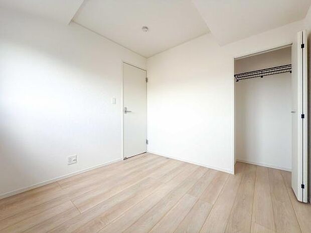 「自分だけのお城」がお子様の夢を育む。全室に収納スペースを備え、のびのびと過ごせる空間をデザインしました