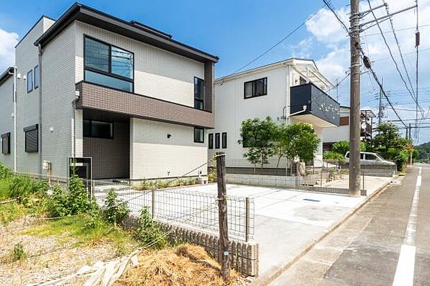 「ただいま！」と「おかえり！」家族の元気な声が響き渡る。この家から、たくさんの笑顔と幸せが生まれます。