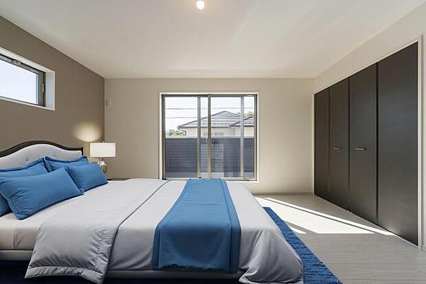 太陽の光がたっぷりと降り注ぐ明るい洋室。お子様の成長を優しく見守るこの場所で、家族の新しい物語が始まります。