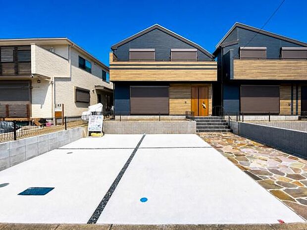 室南向きの明るく開放的な住まい。心地よい陽光と爽やかな風が舞い込み、ご家族の健やかな成長と笑顔を育む安らぎの空間です。