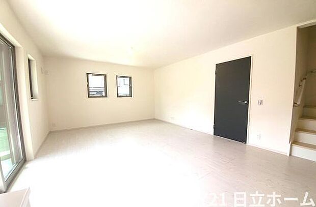 《リビング》 ■落ち着いた雰囲気で、大人の気品漂うLDK。