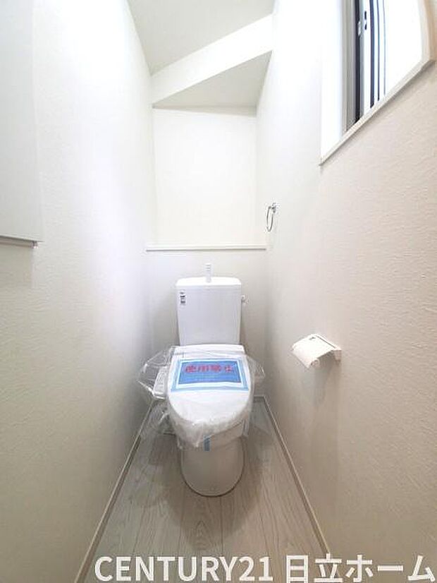 《トイレ》 ■清潔感のある落ち着いたトイレ。