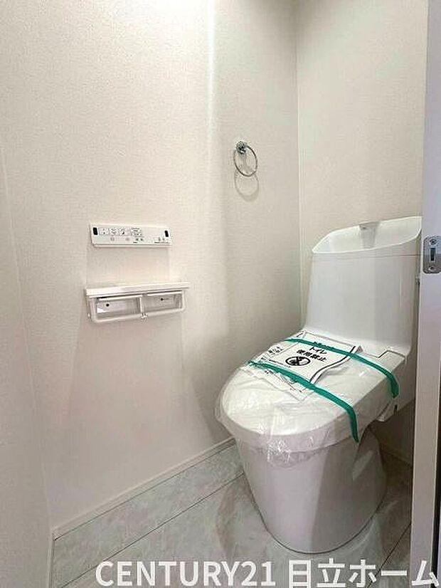 《トイレ》　■清潔感のある落ち着いたトイレ。